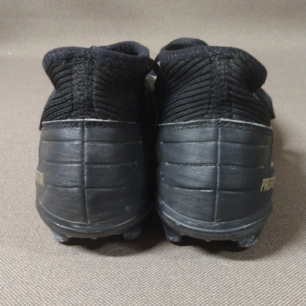 Adidas Predator Soccer Cleats 4.5